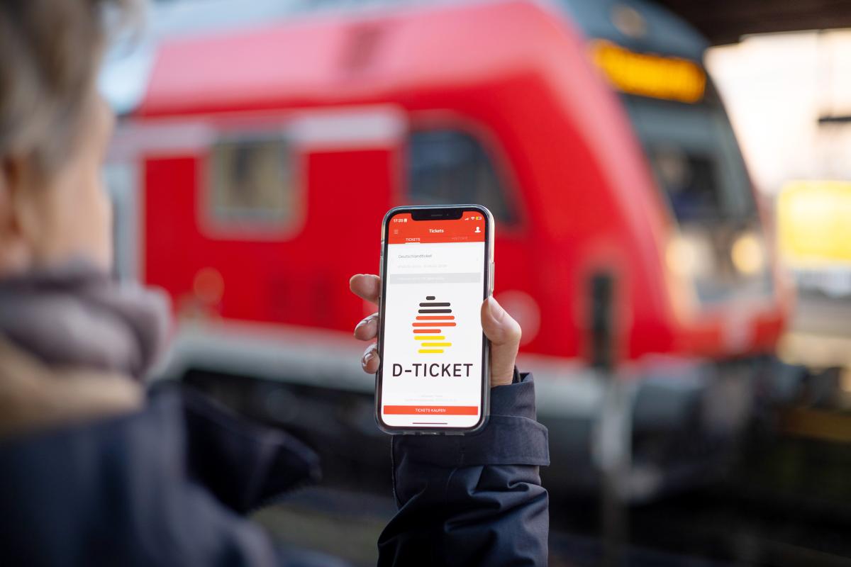 Deutschlandticket | Foto: epd bild/ Detlef Heese Deutschlandticket | Foto: epd bild/ Detlef Heese